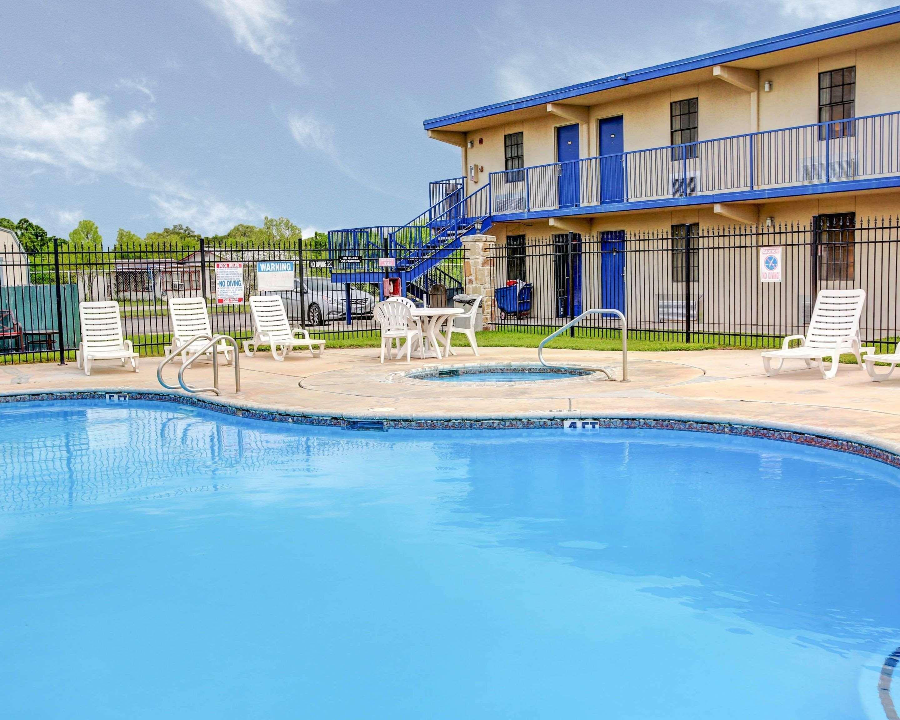 Rodeway Inn New Braunfels Ngoại thất bức ảnh