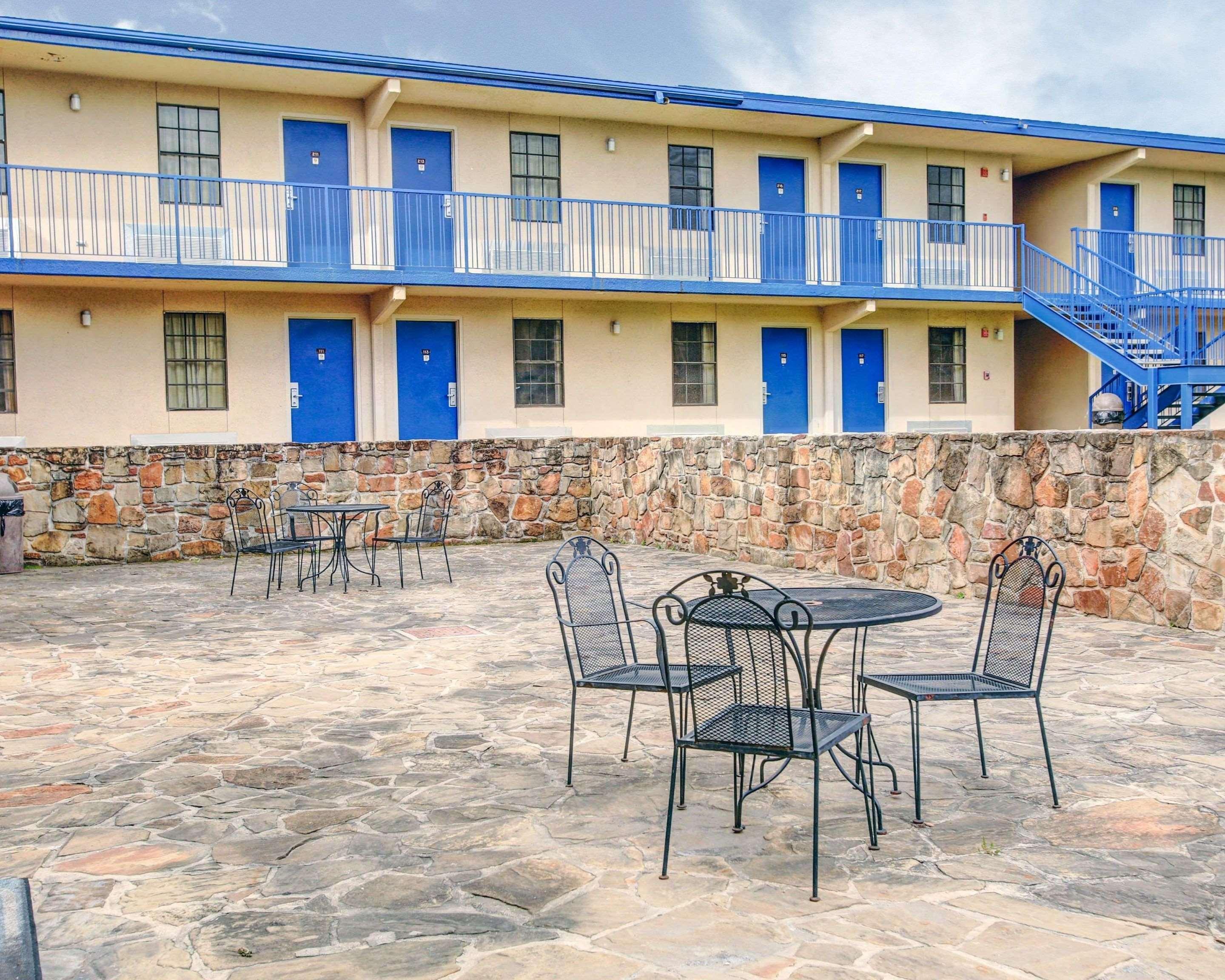 Rodeway Inn New Braunfels Ngoại thất bức ảnh