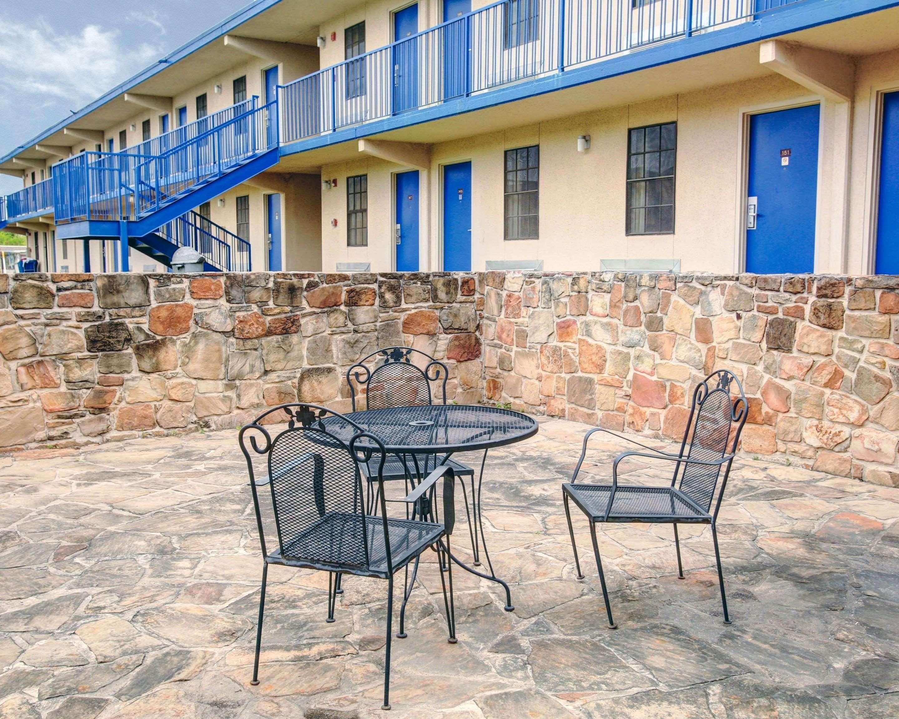 Rodeway Inn New Braunfels Ngoại thất bức ảnh