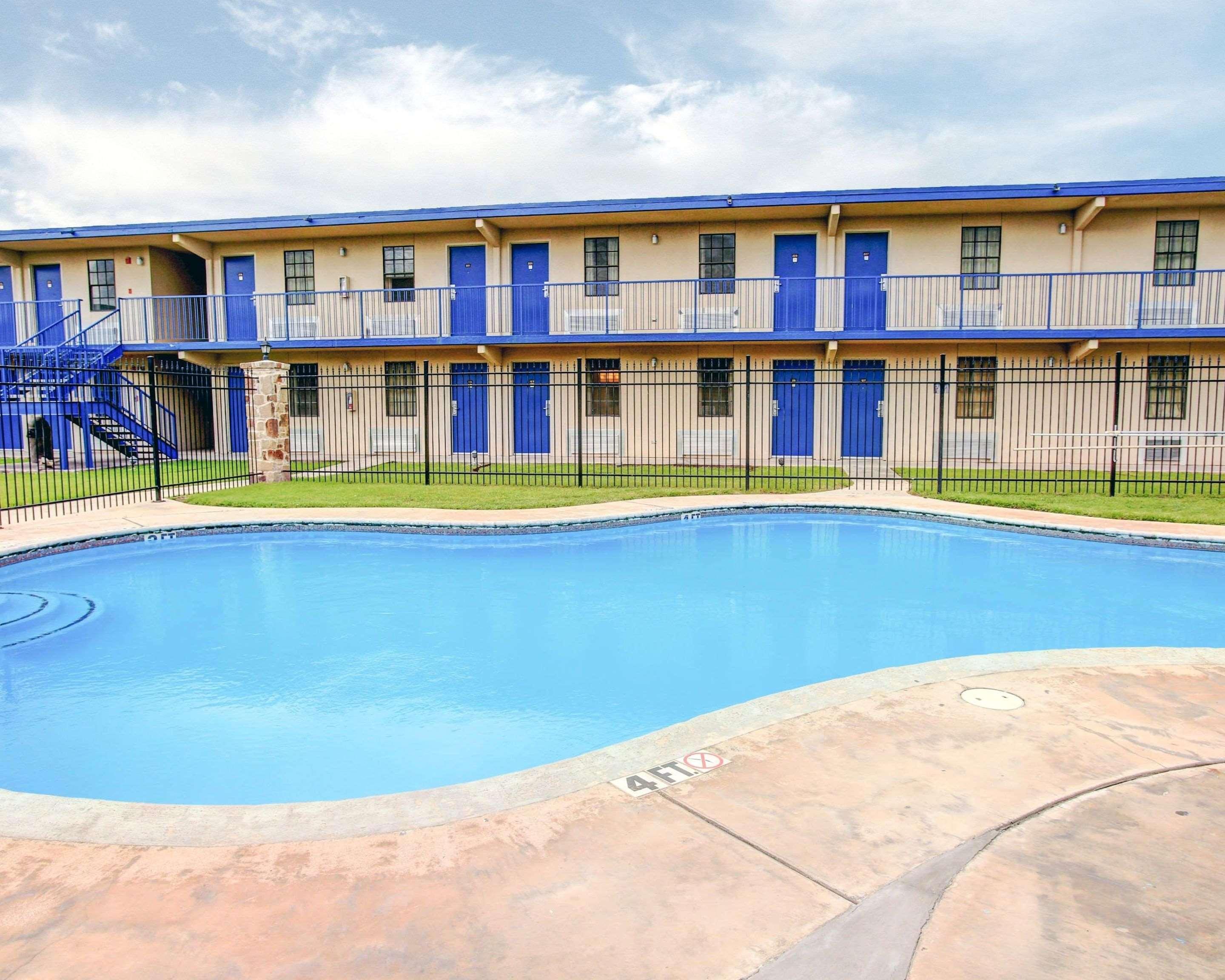 Rodeway Inn New Braunfels Ngoại thất bức ảnh
